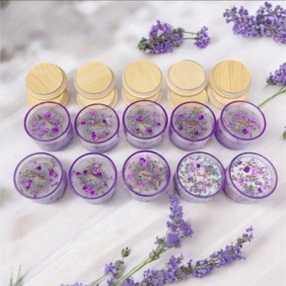 🆕♡ Handmade Lavender Scented Candle With Crystal Pendant & Bamboo Lid 2 Left - Picture 2 of 16